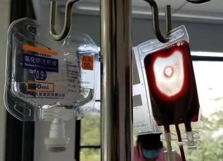 新生儿窒息让脑瘫缠上普通家庭，自存脐带血点燃希望