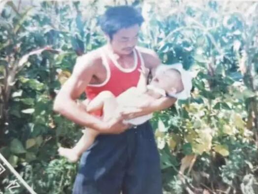 24岁女孩《等着我》寻找生身父母，北京脐血库捐赠脐血助她新生