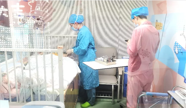 女童因自存脐带血获救，家属专程回院致谢“救命恩人”